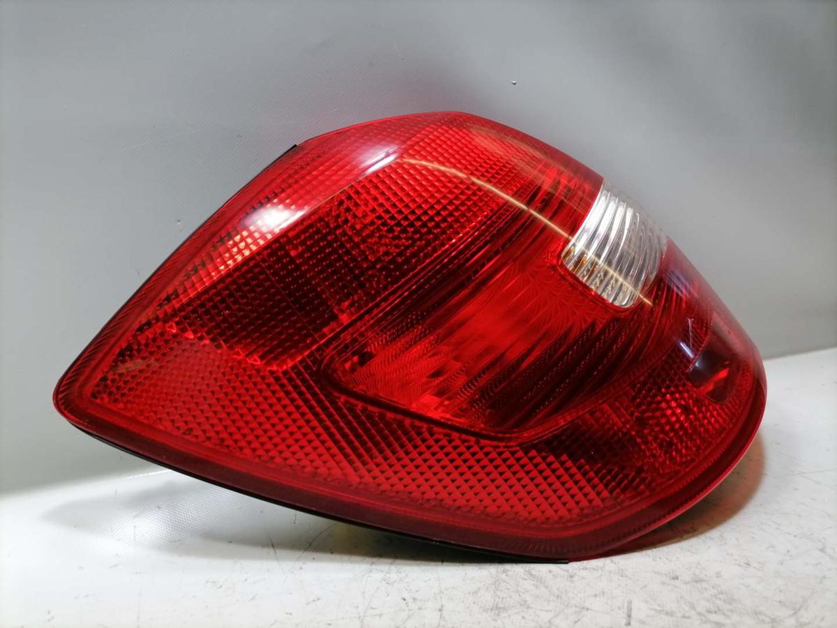 Skoda Fabia 2 5J original R&uuml;cklicht R&uuml;ckleuchte Schlussleuchte links Bj.2009